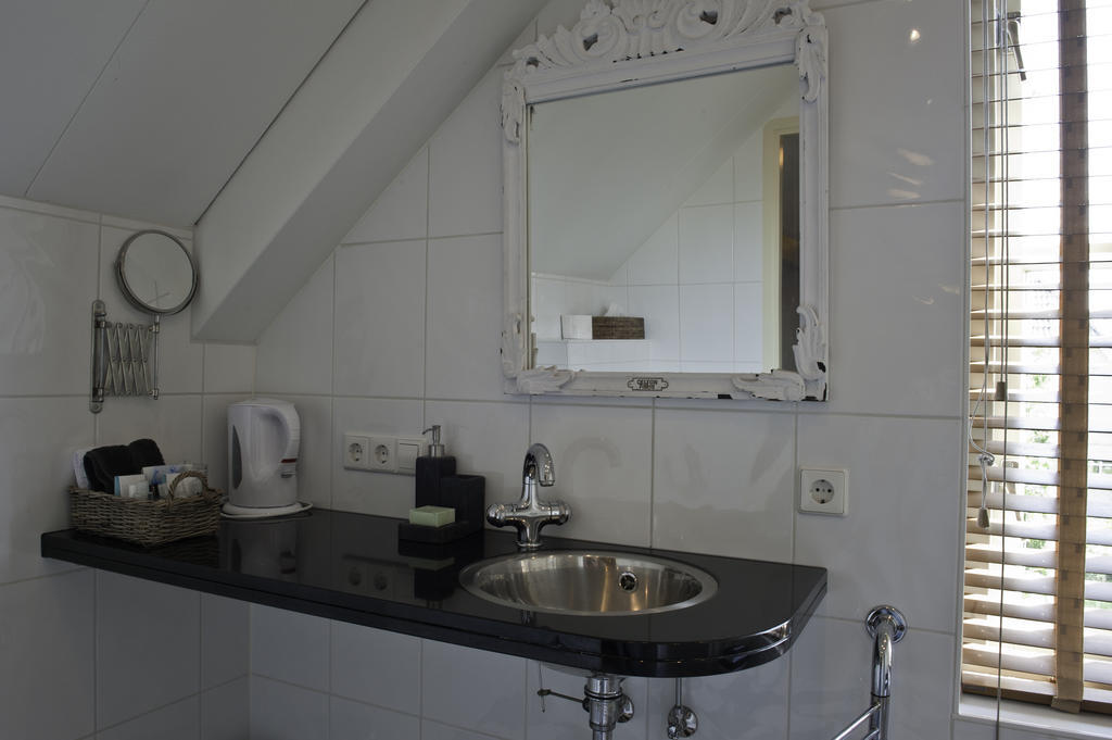 Bed&Breakfast Het Winterkoninkje Zuid-Scharwoude Room photo